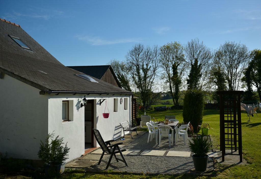 Carhaix Cottage Landeleau Eksteriør billede